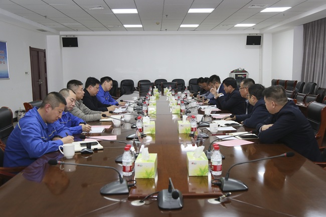 新疆建設(shè)兵團(tuán)第十三師新星市黨委副書記、師長劉文勝一行到萬基控股集團(tuán)調(diào)研