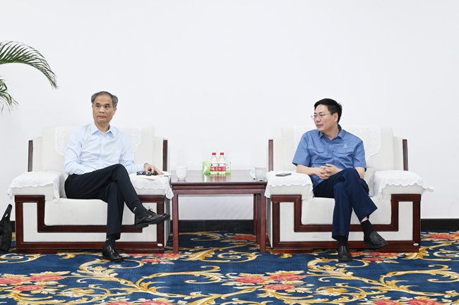 中原證券股份有限公司黨委副書記、總經(jīng)理李昭欣一行到萬基控股集團調(diào)研